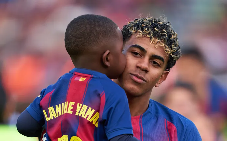 El conmovedor gesto del hermano pequeño de Lamine Yamal con el futbolista que ha derretido corazones